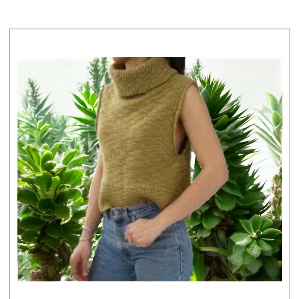 VTG KASPER KNITS Women's Sleeveless 
Green Turtleneck Sweater - Medium-L…